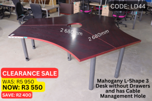 Used cluster desk supplied by HNA Office Furniture in Germiston.
