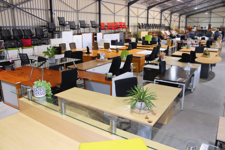 quality-used-second-hand-office-desks-supplied-by-HNA-office-furniture-in-gauteng